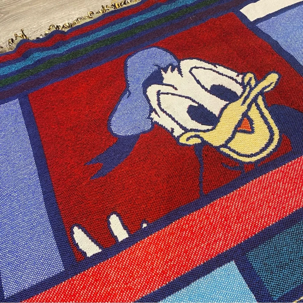 Vintage Beacon Disney Woven Blanket - Mickey Minnie Donald Goofy Throw Tapestry